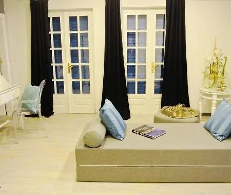 Вилла Seaside With Private Pool By The Sea - Трогир