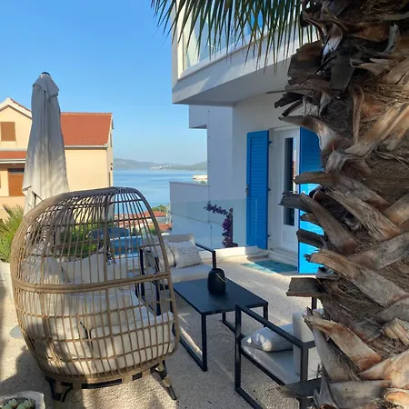 Seaside With Private Pool By The Sea - *