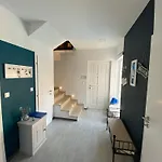 Seaside With Private Pool By The Sea - 别墅 *