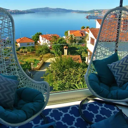 Seaside With Private Pool By The Sea - * Trogir