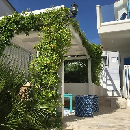 Seaside With Private Pool By The Sea - Trogir