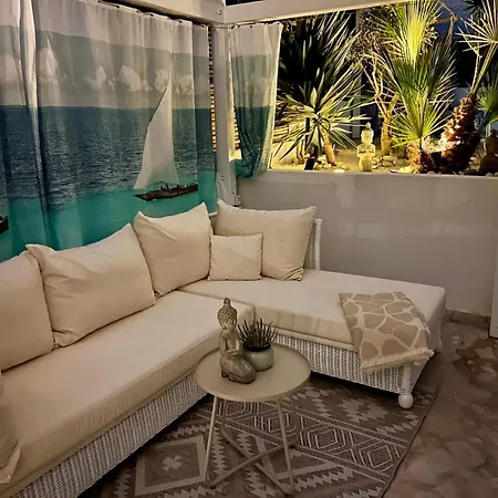 Seaside With Private Pool By The Sea -