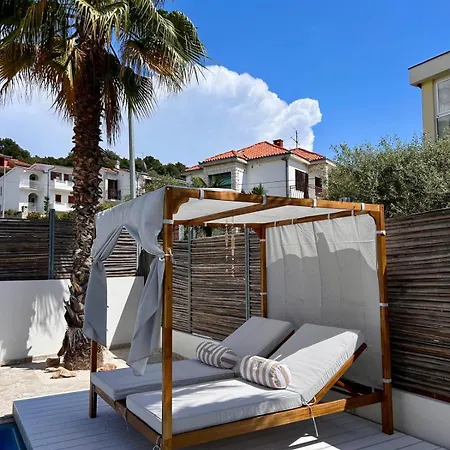 Seaside With Private Pool By The Sea - *