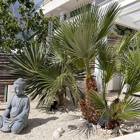 Seaside With Private Pool By The Sea - Trogir