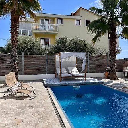 Villa Seaside With Private Pool By The Sea - *