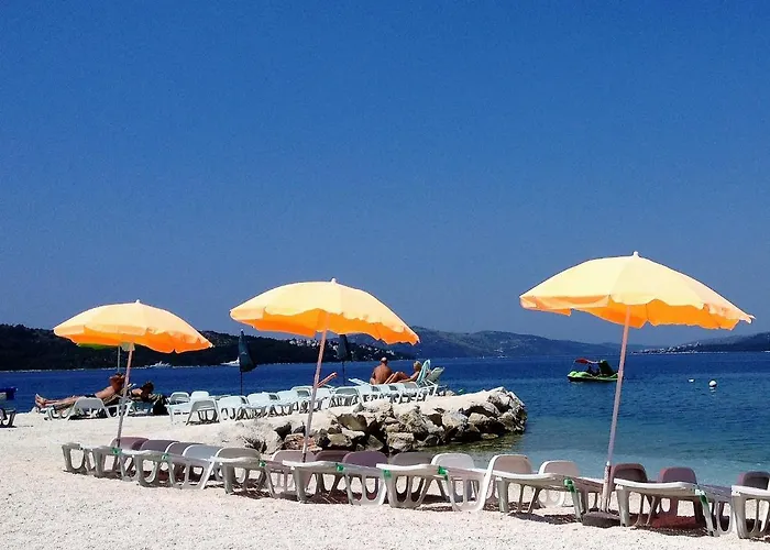 Villa Seaside With Private Pool By The Sea -
