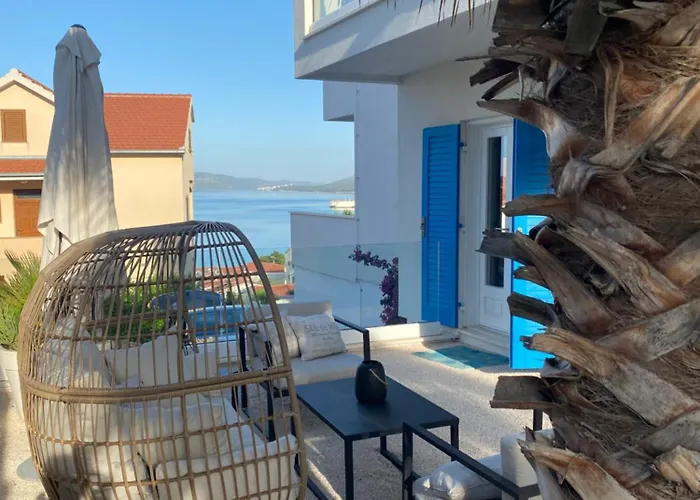 Seaside With Private Pool By The Sea - *